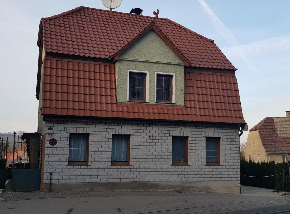 Zum Alten Faehrmann Наумбург Экстерьер фото